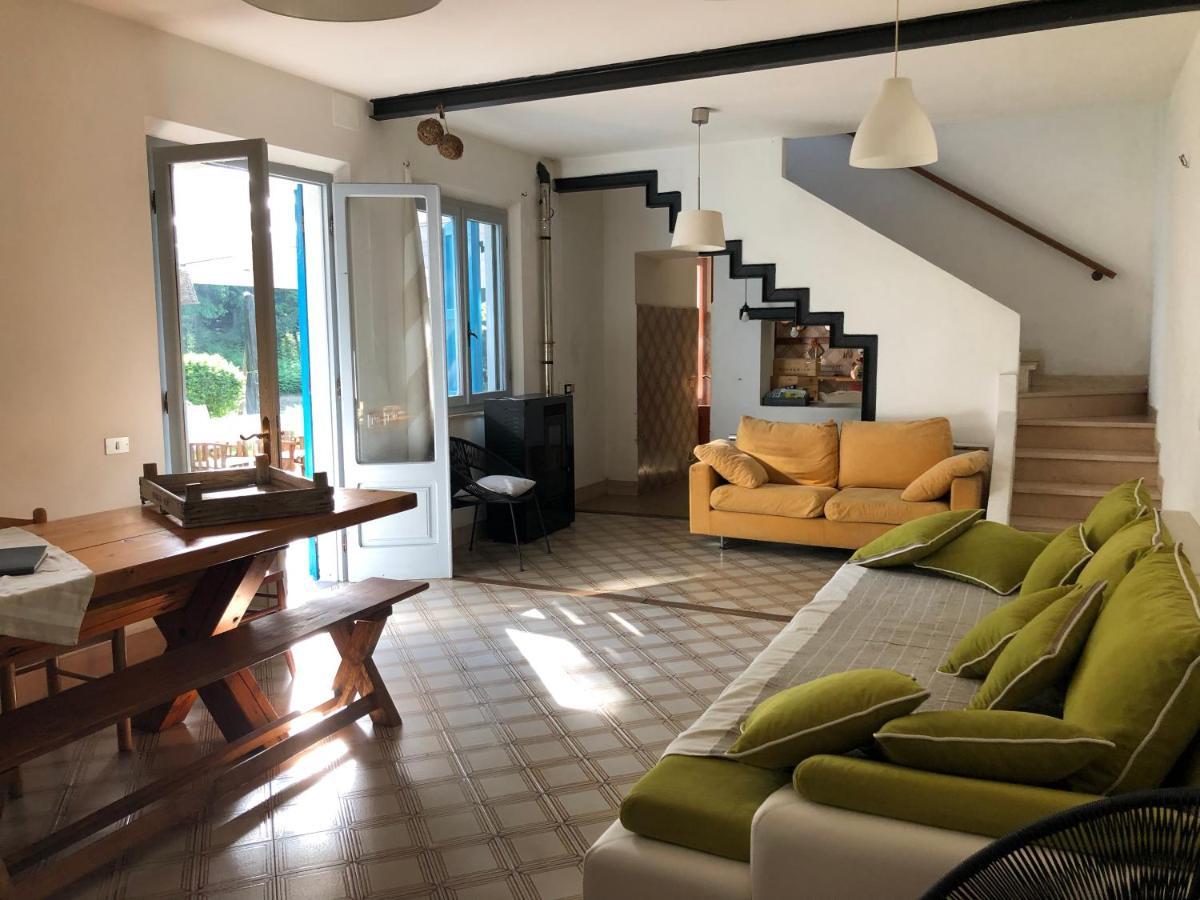 Agriturismo La Casa Nel Bosco Boveglio Eksteriør billede
